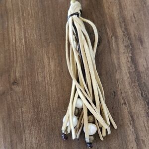 Genuine Leather And Pearl NECKLACE